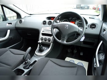 Used Peugeot 308 2018 for sale - 76573032: Photo