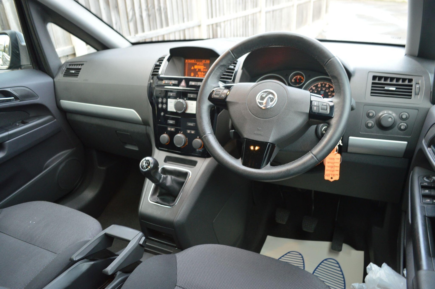 Used Vauxhall Zafira 2012 for sale - 77425354: Photo 2