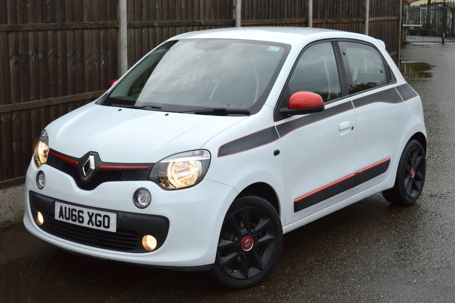 Used Renault Twingo 2016 for sale - 76752560: Photo 1