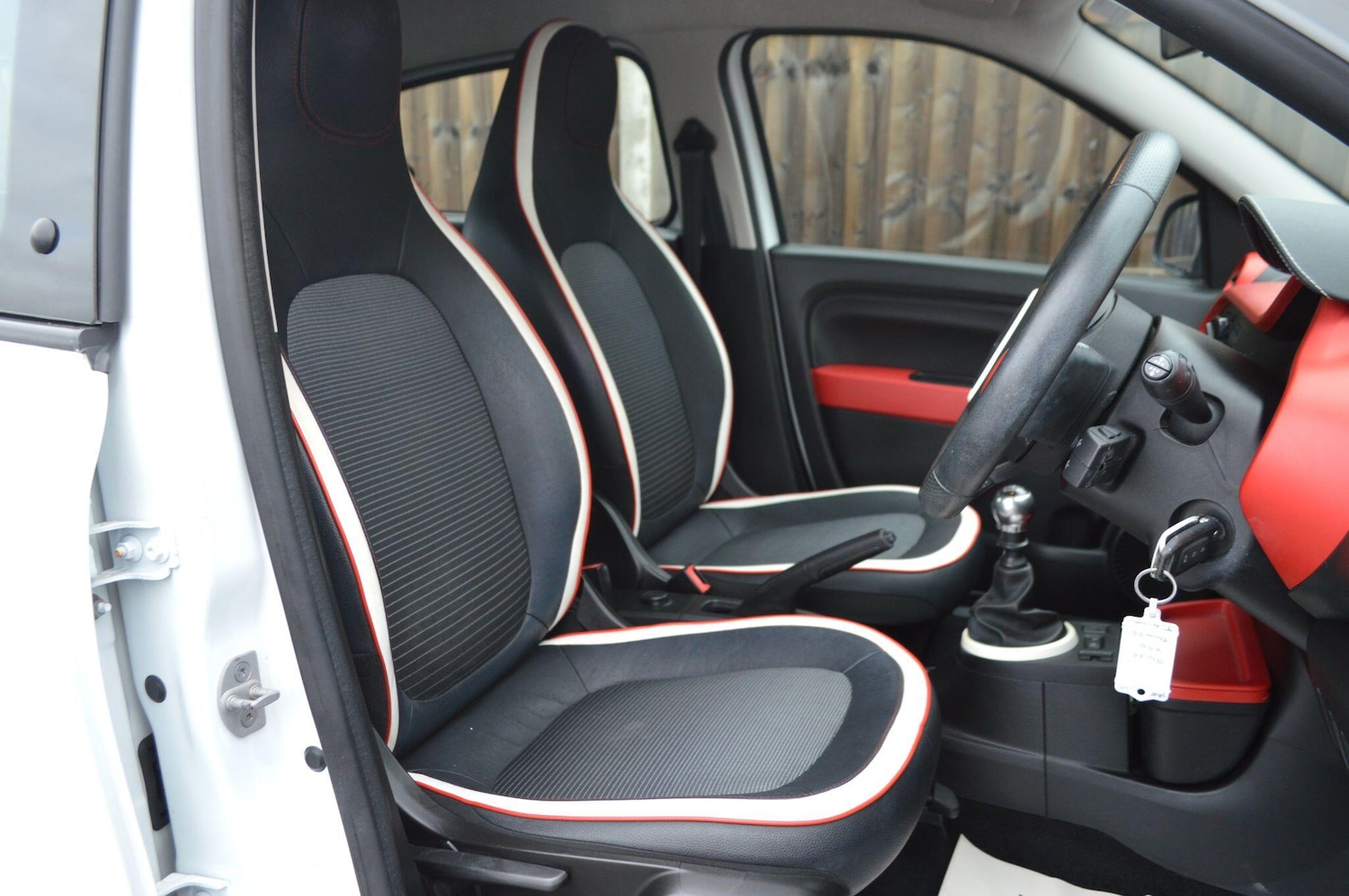 Used Renault Twingo 2016 for sale - 76752560: Photo 15