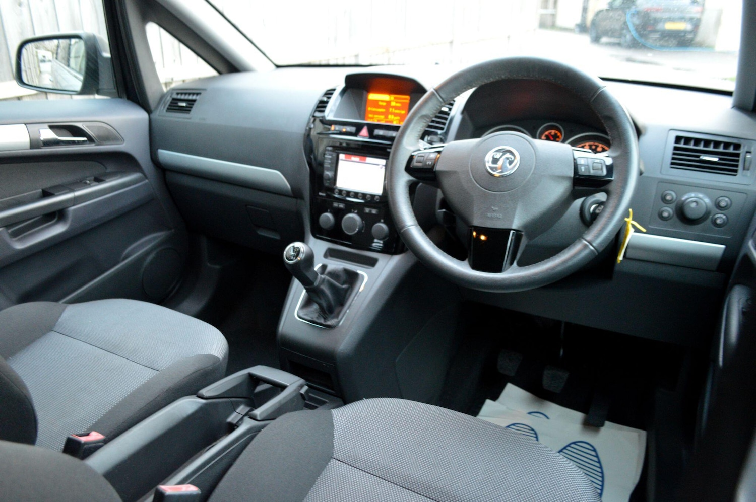 Used Vauxhall Zafira 2014 for sale - 76849629: Photo 2