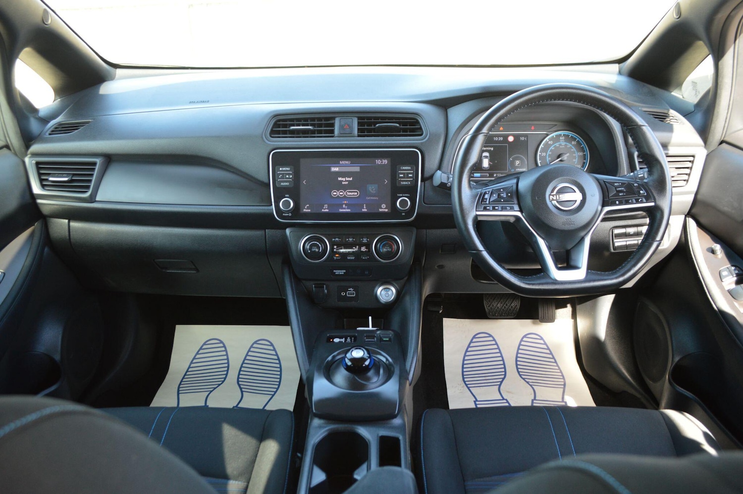 Used Nissan Leaf 2022 for sale - 78148029: Photo 2