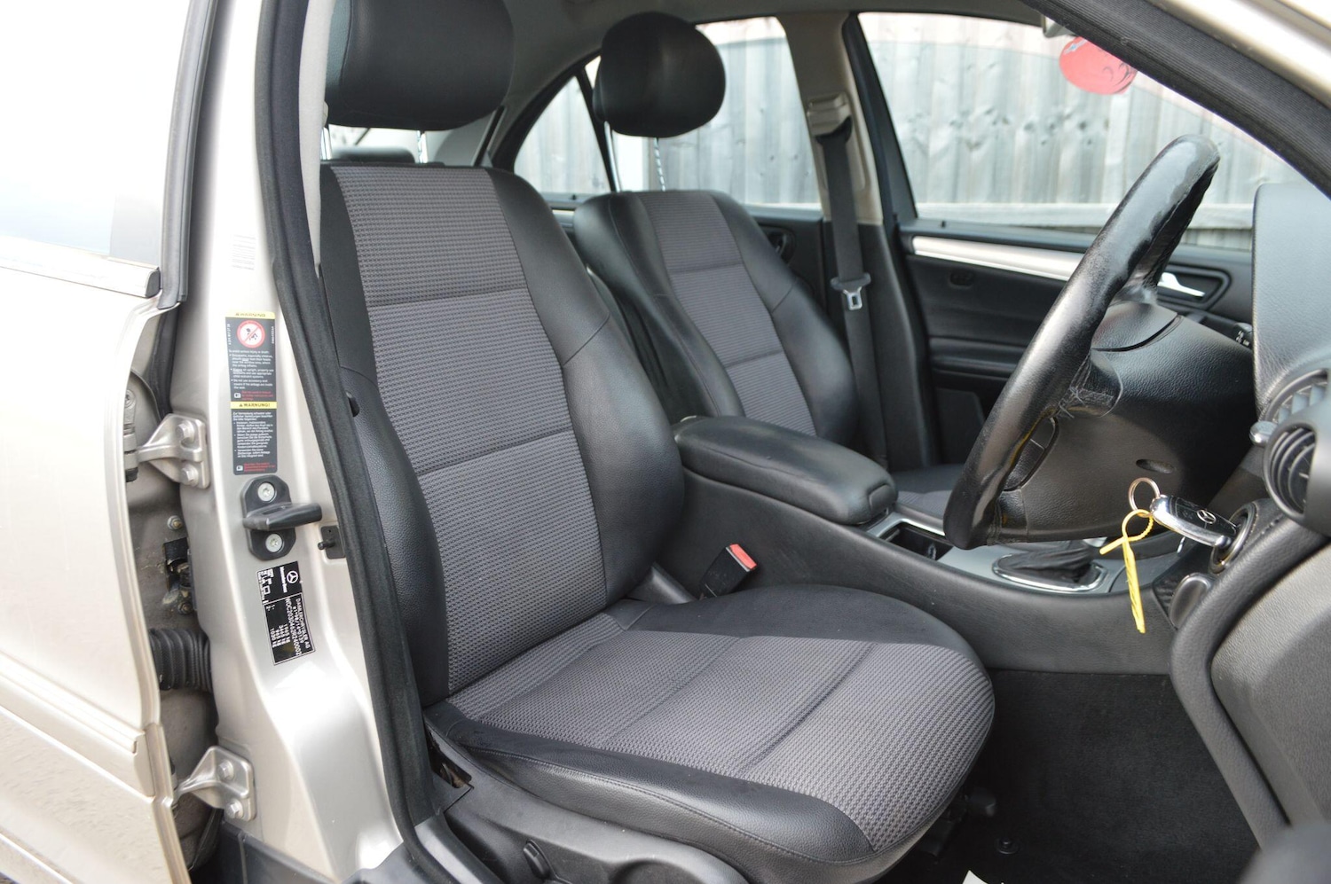 Used Mercedes-Benz C-Class 2006 for sale - 76151345: Photo 16
