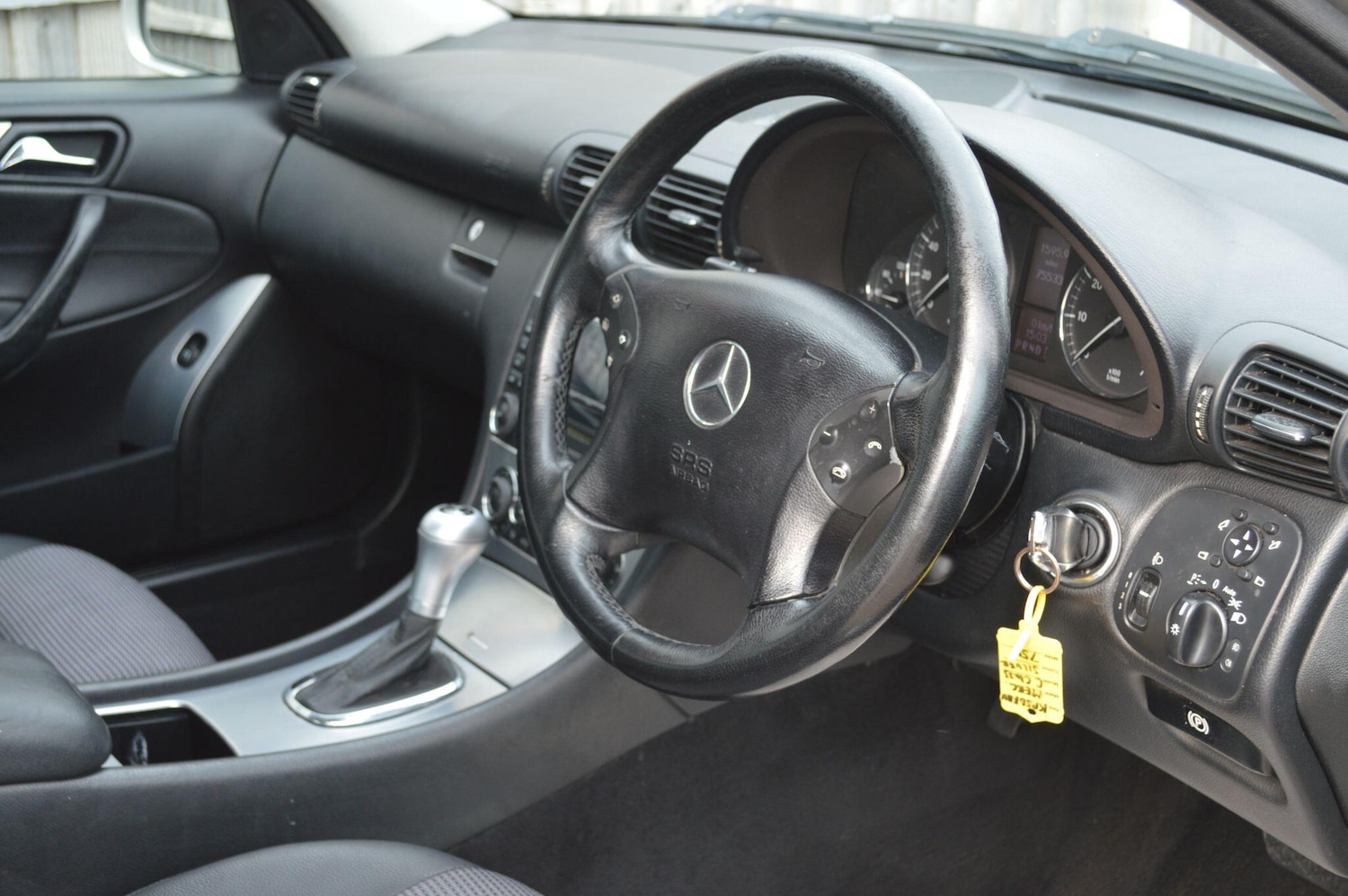 Used Mercedes-Benz C-Class 2006 for sale - 76151345: Photo 18