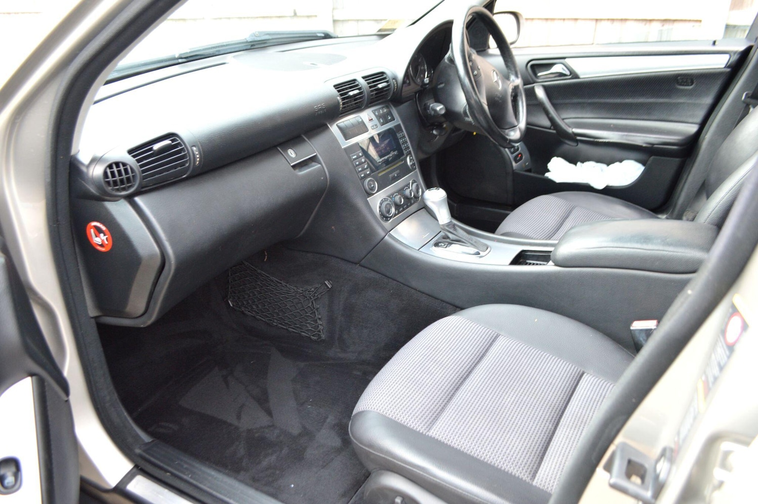 Used Mercedes-Benz C-Class 2006 for sale - 76151345: Photo 19