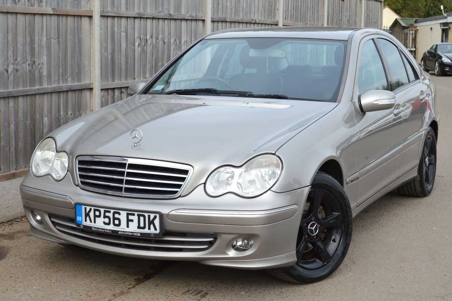 Used Mercedes-Benz C-Class 2006 for sale - 76151345: Photo 3