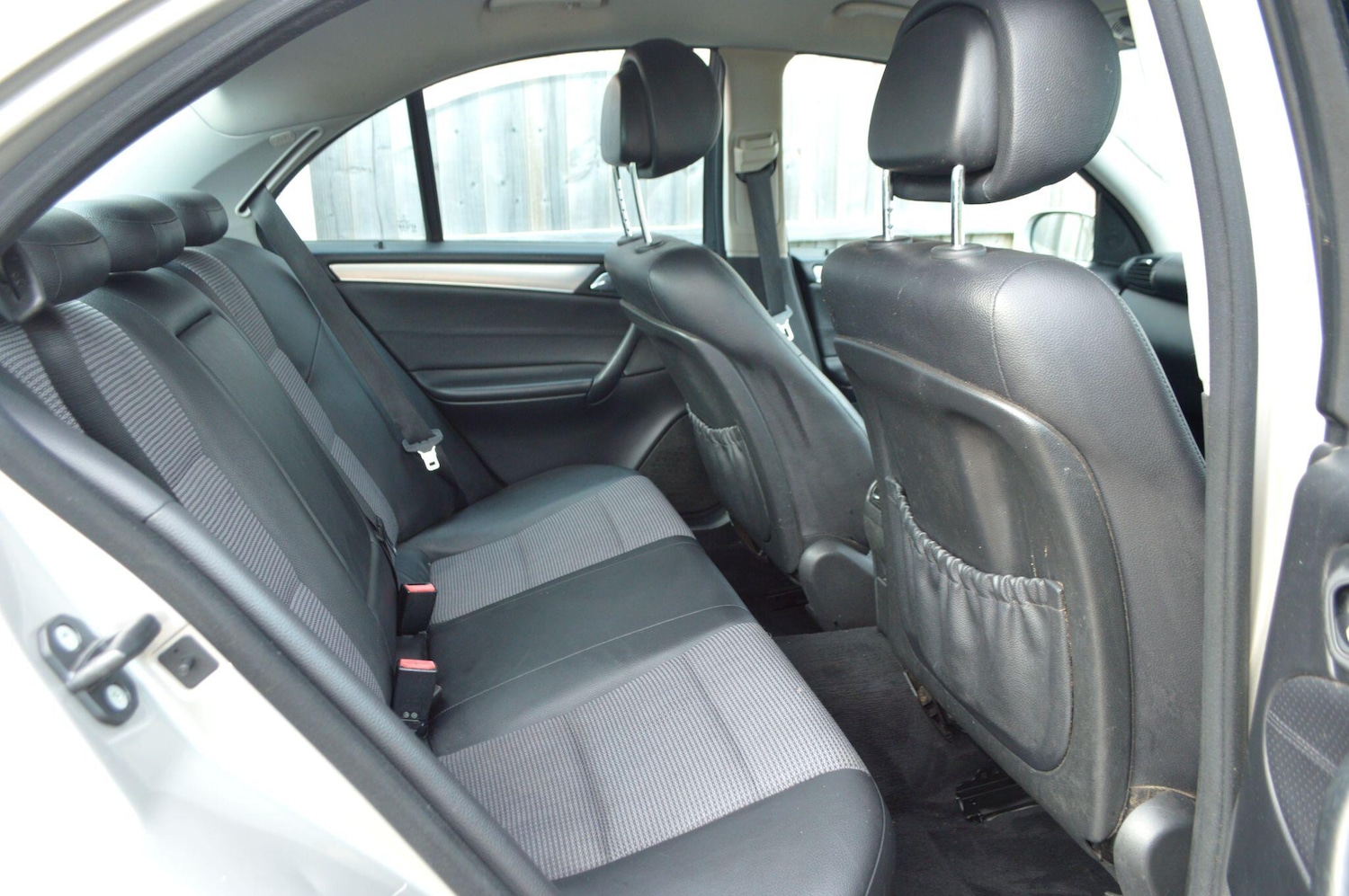 Used Mercedes-Benz C-Class 2006 for sale - 76151345: Photo 9