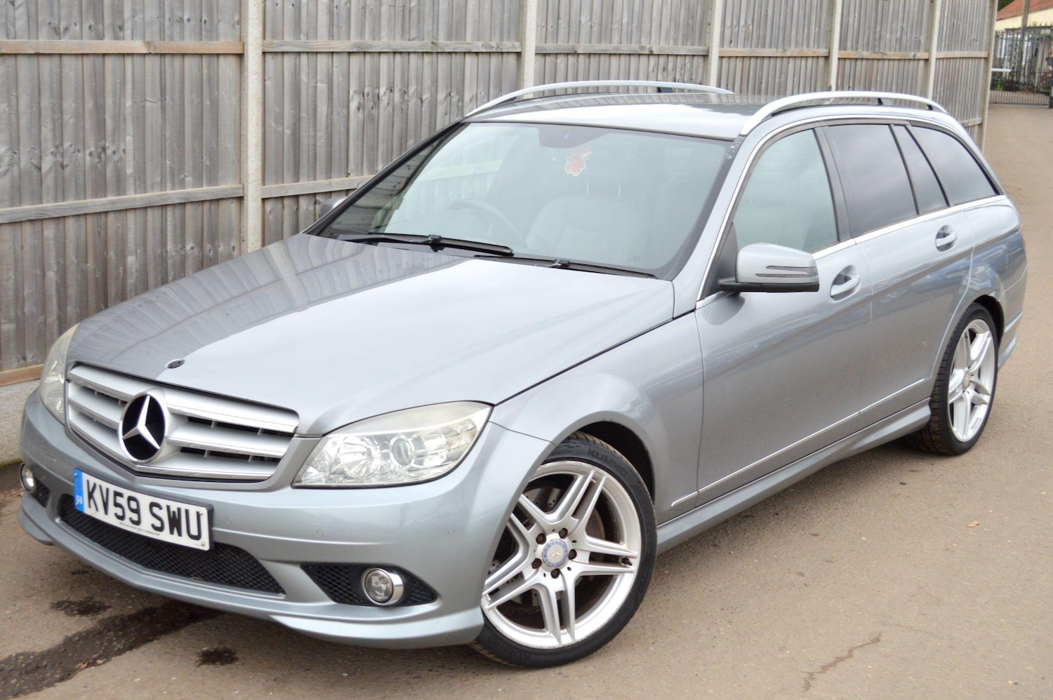 Used Mercedes-Benz C Class for sale - 76953261: Photo 1