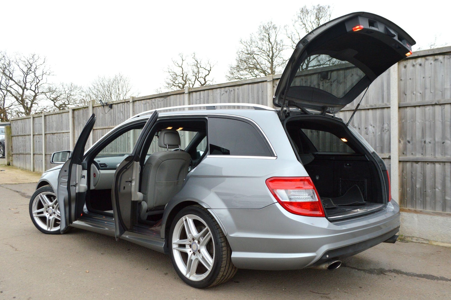 Used Mercedes-Benz C Class for sale - 76953261: Photo 14