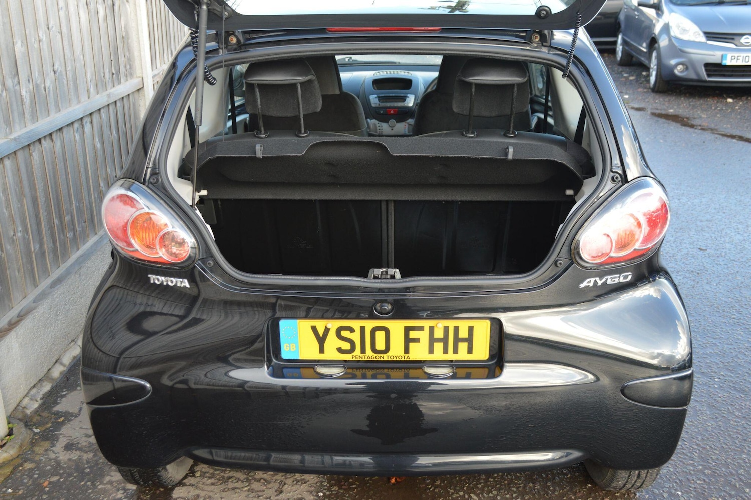 Used Toyota AYGO 2010 for sale - 76786374: Photo 10