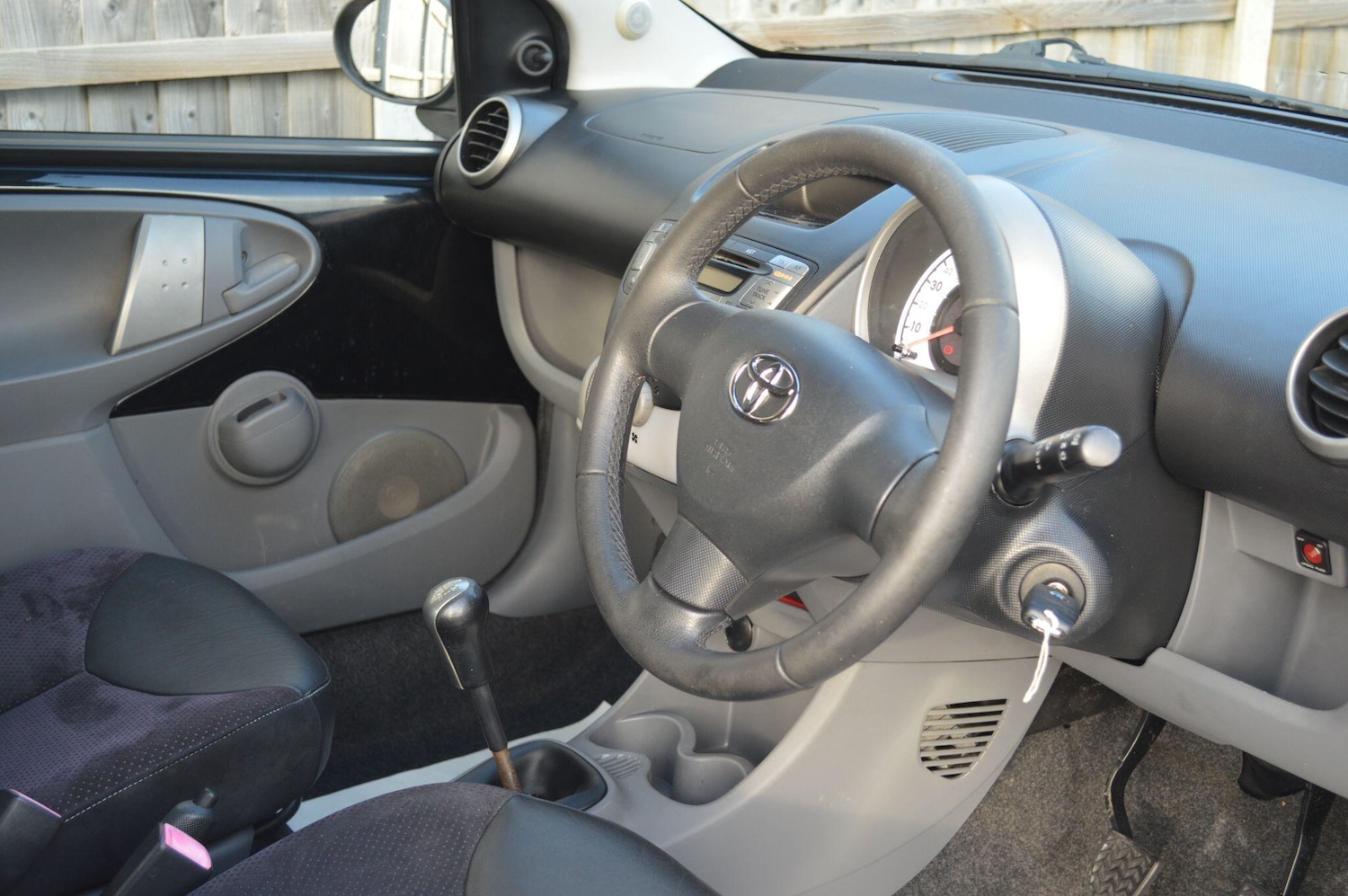 Used Toyota AYGO 2010 for sale - 76786374: Photo 16