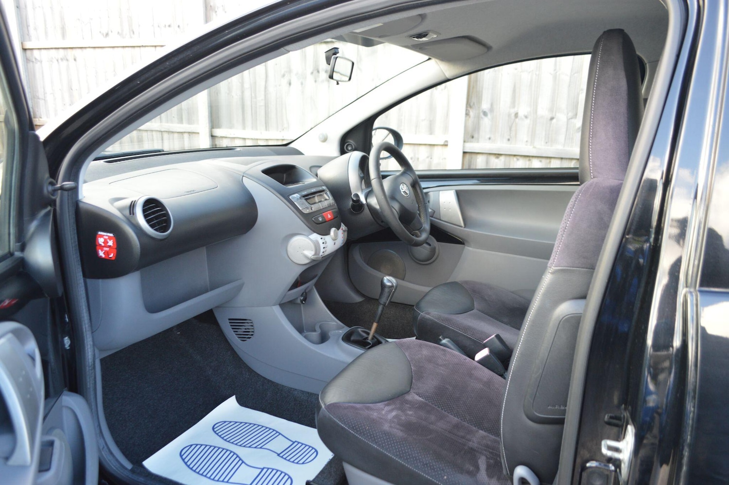 Used Toyota AYGO 2010 for sale - 76786374: Photo 17