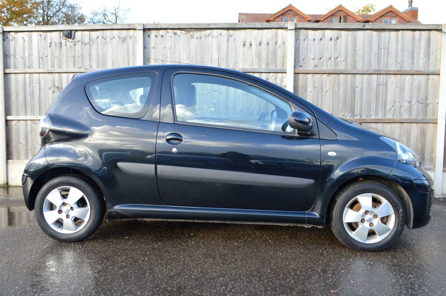 Used Toyota AYGO 2010 for sale - 76786374: Photo 19