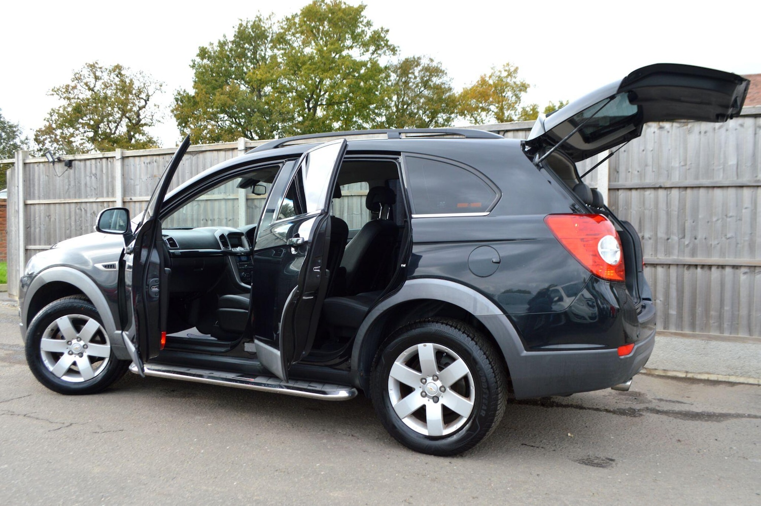 Used Chevrolet Captiva 2012 for sale - 76422985: Photo 15