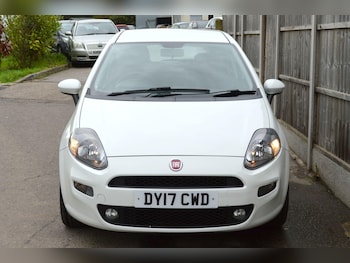 Used Fiat Punto 2017 for sale - 76424079: Photo