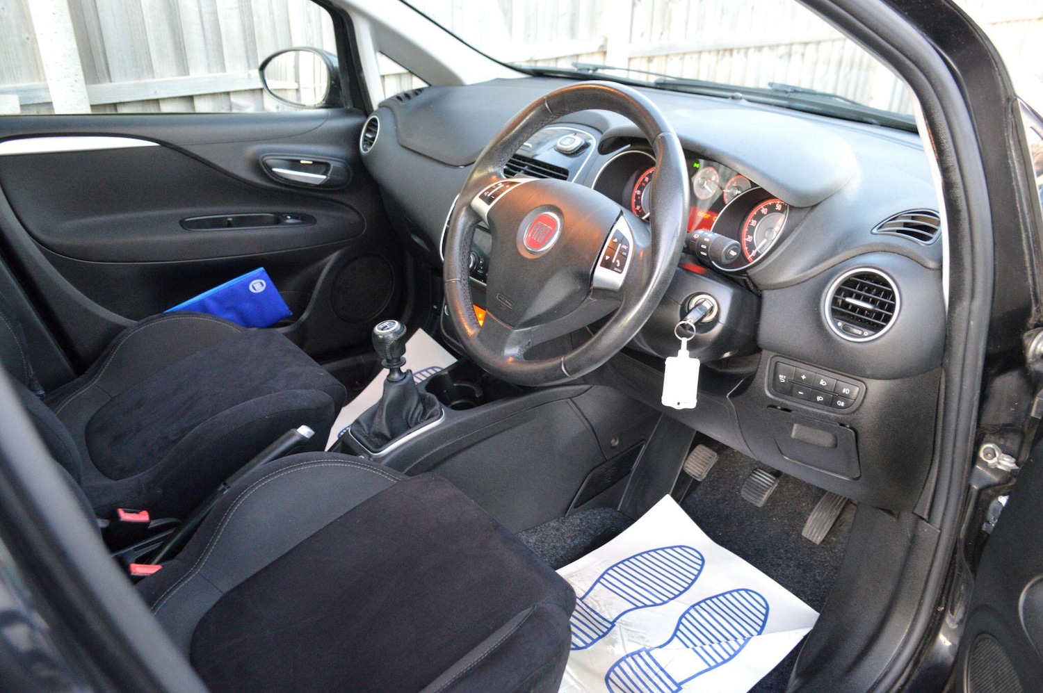 Used Fiat Punto 2015 for sale - 77097537: Photo 15