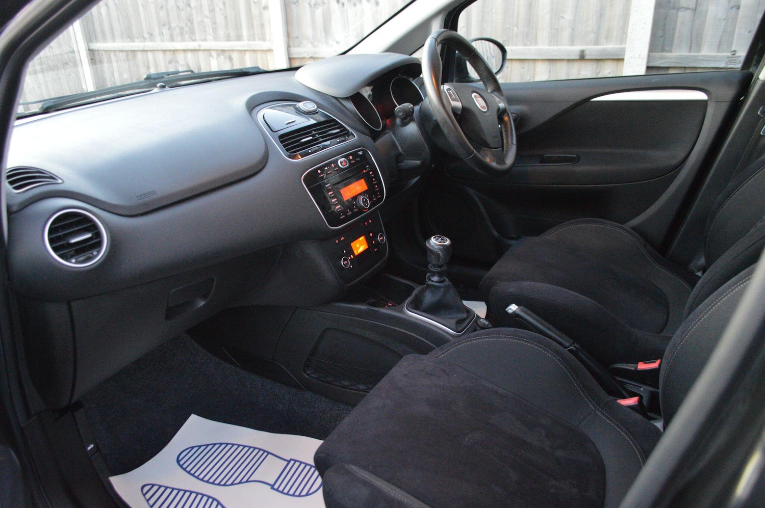 Used Fiat Punto 2015 for sale - 77097537: Photo 16