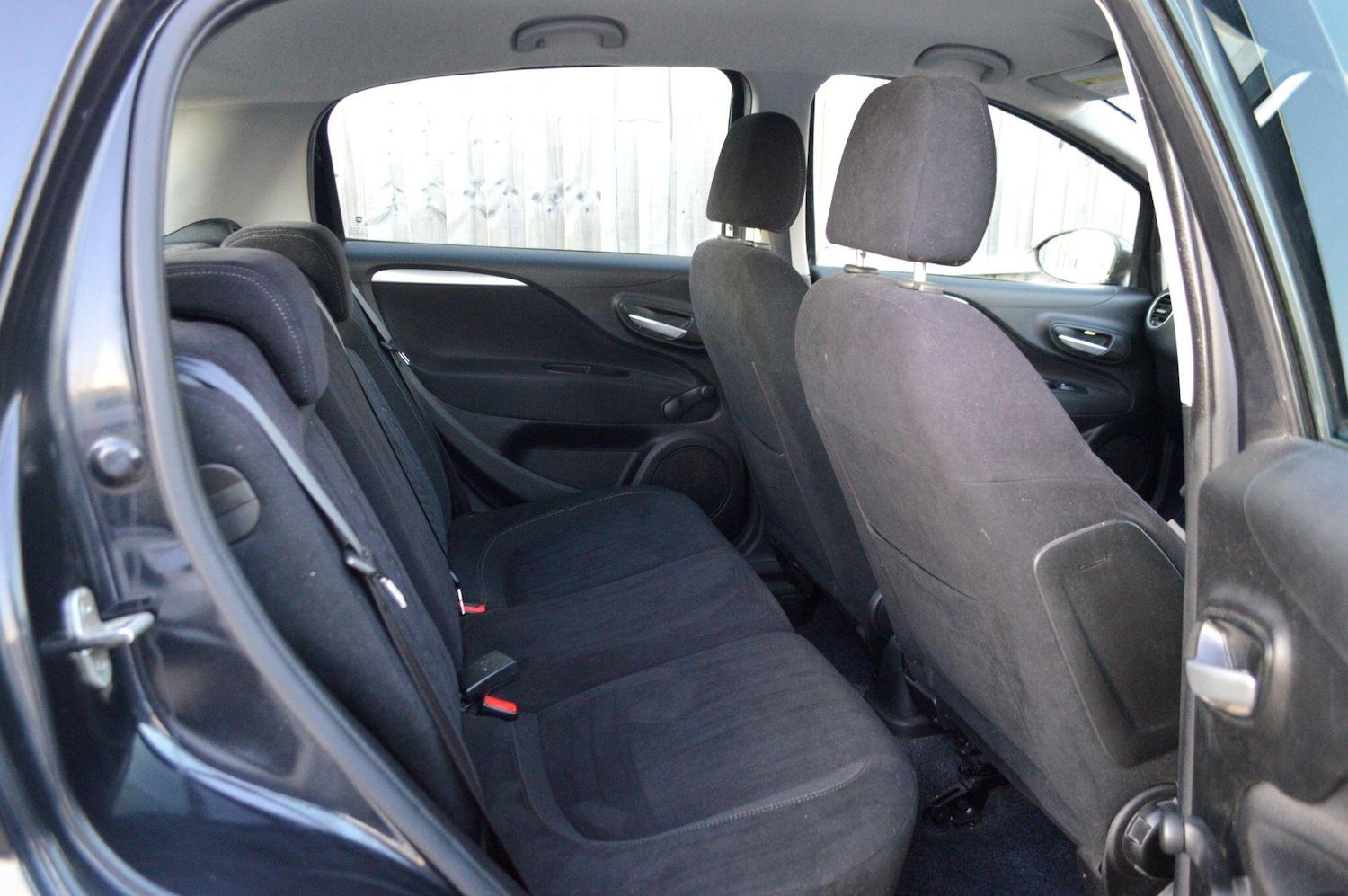 Used Fiat Punto 2015 for sale - 77097537: Photo 8