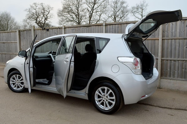 Used Toyota Verso 2011 for sale - 74521882: Photo 14