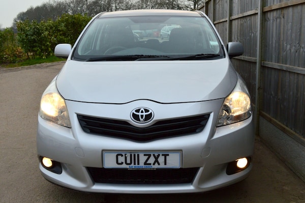 Used Toyota Verso 2011 for sale - 74521882: Photo 4