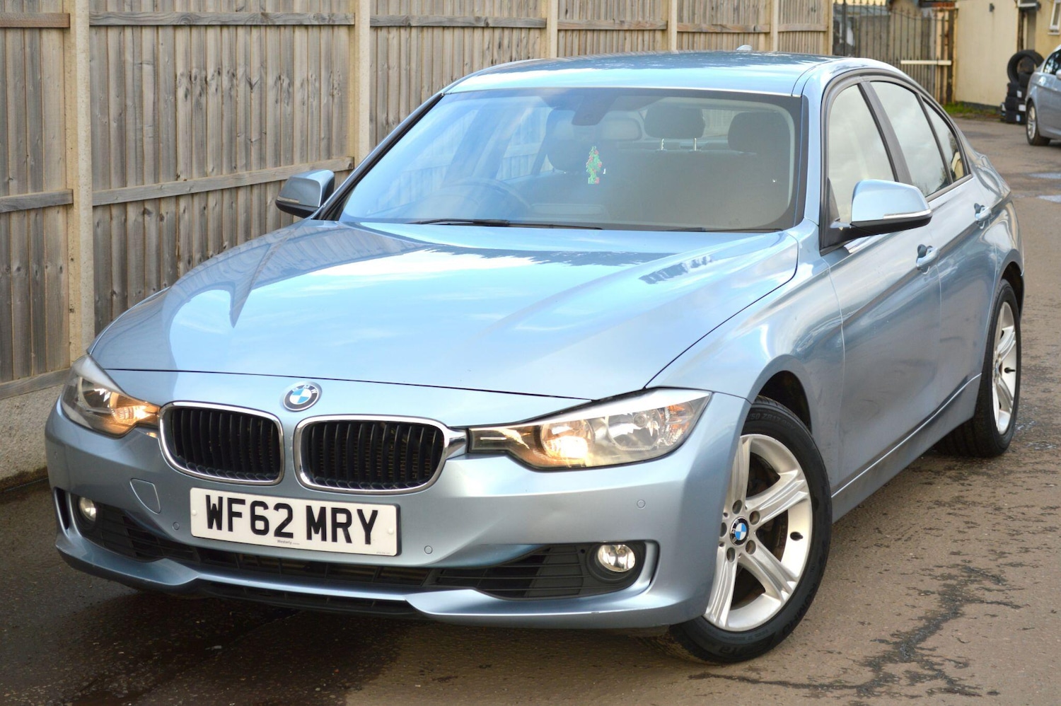 Used BMW 3 Series 2012 for sale - 76742437: Photo 1