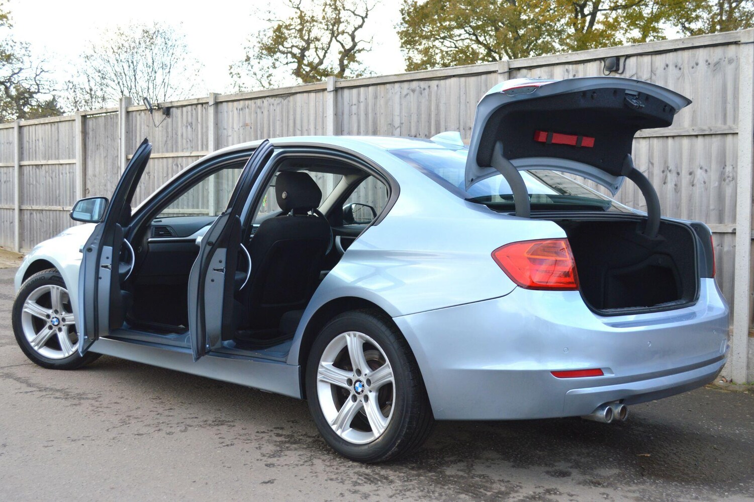 Used BMW 3 Series 2012 for sale - 76742437: Photo 29