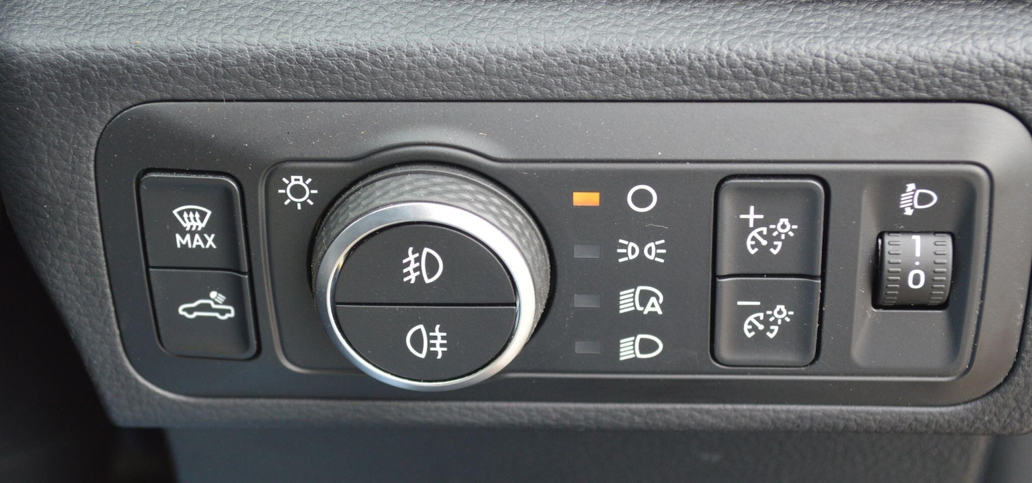 Used Volkswagen Amarok for sale - 78214306: Photo 11