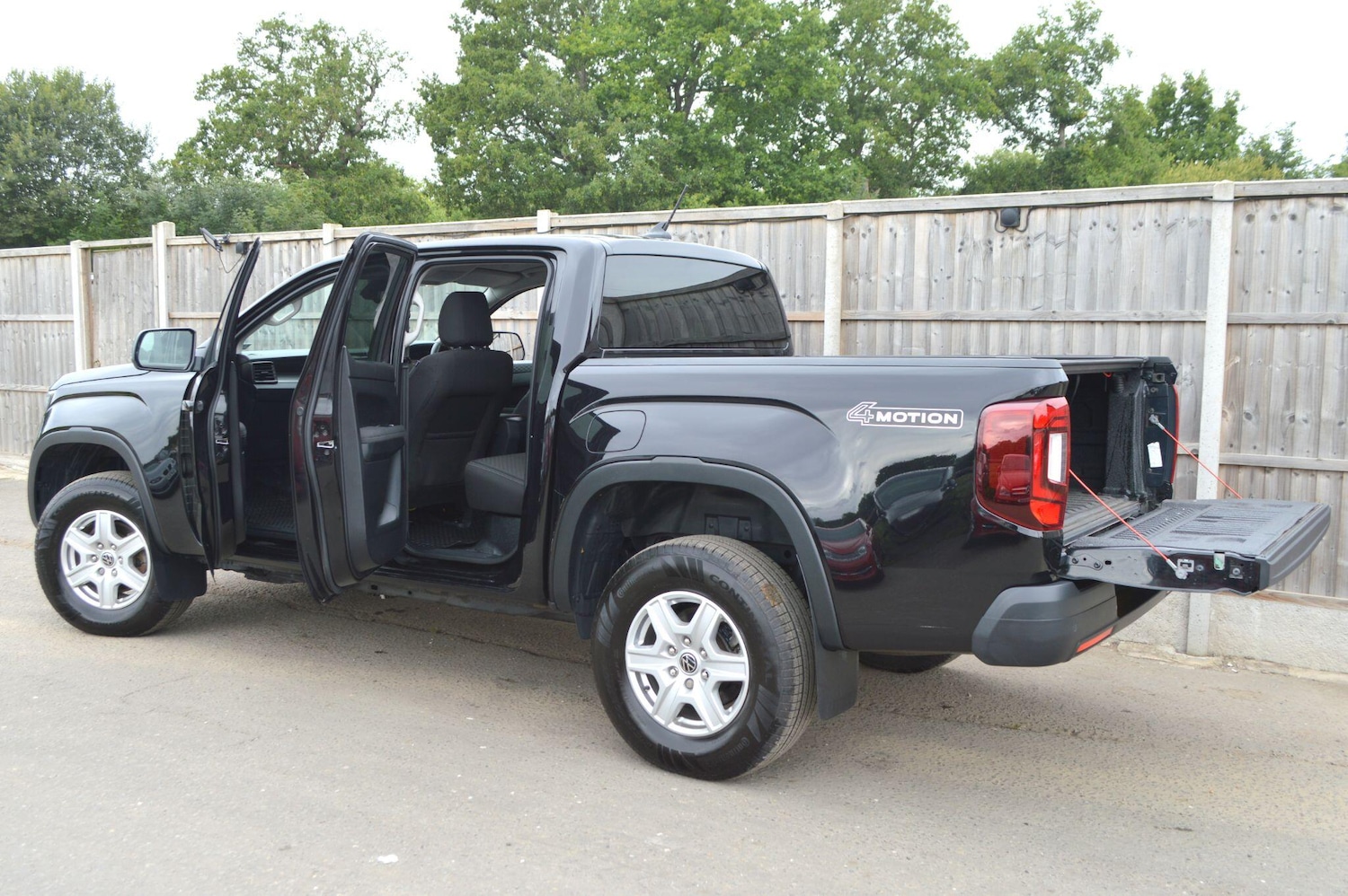 Used Volkswagen Amarok for sale - 78214306: Photo 28