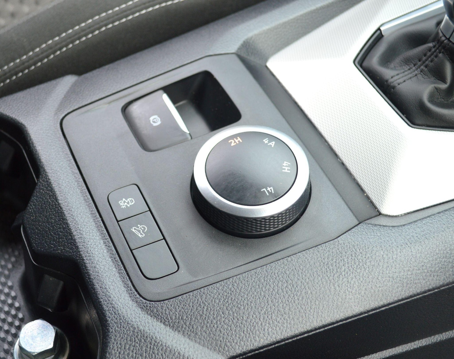 Used Volkswagen Amarok for sale - 78214306: Photo 8