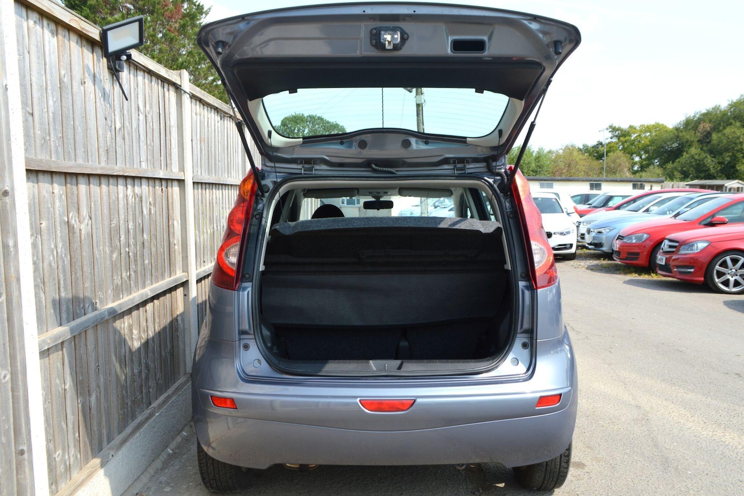 Used Nissan Note 2010 for sale - 76952428: Photo 12