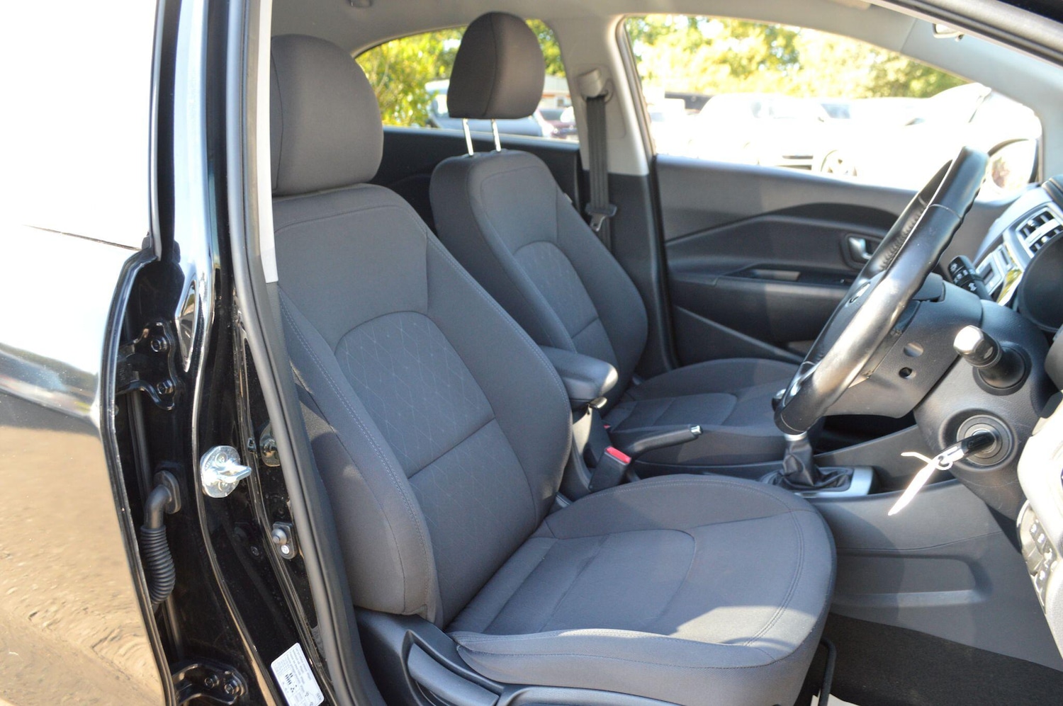 Used Kia Rio 2015 for sale - 76498917: Photo 14