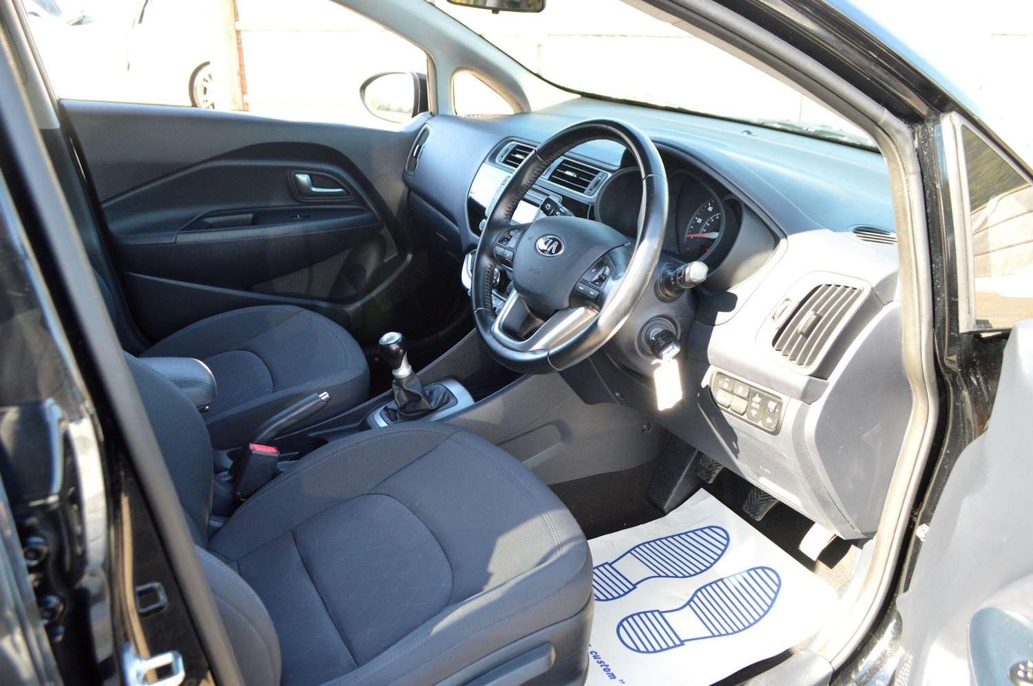 Used Kia Rio 2015 for sale - 76498917: Photo 15