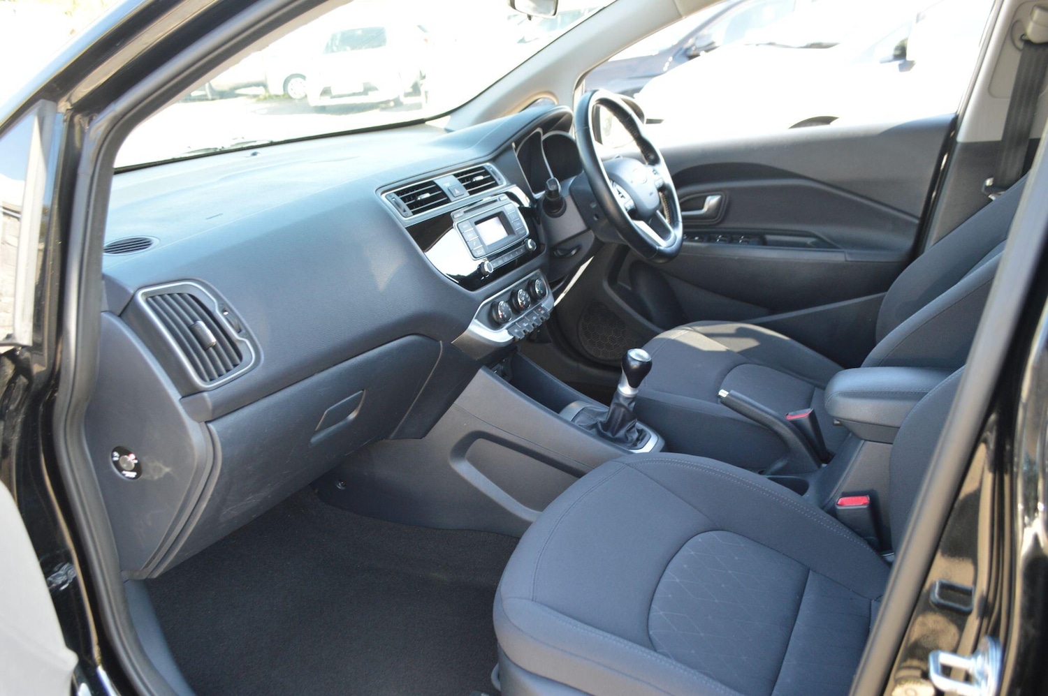 Used Kia Rio 2015 for sale - 76498917: Photo 17