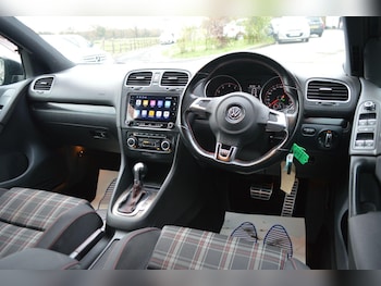 Used Volkswagen Golf 2010 for sale - 76850306: Photo