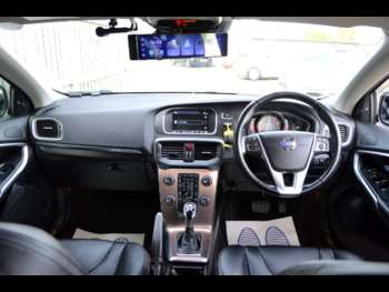 Used Volvo V40 Cross Country 2014 for sale - 74323635: Photo