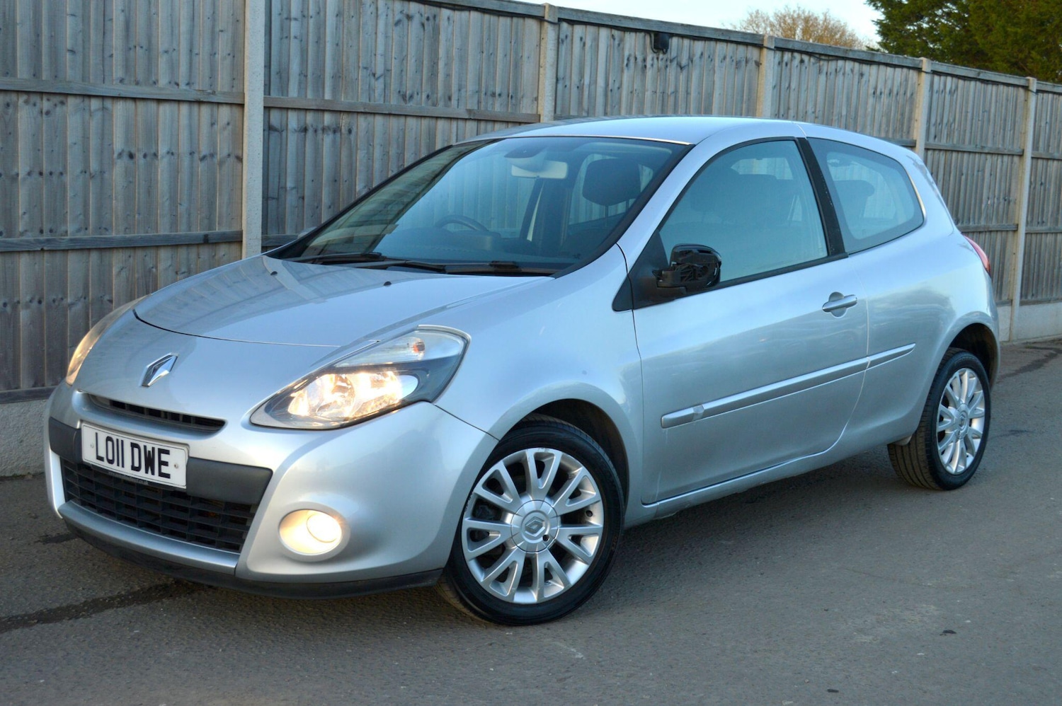 Used Renault Clio 2011 for sale - 77081409: Photo 20