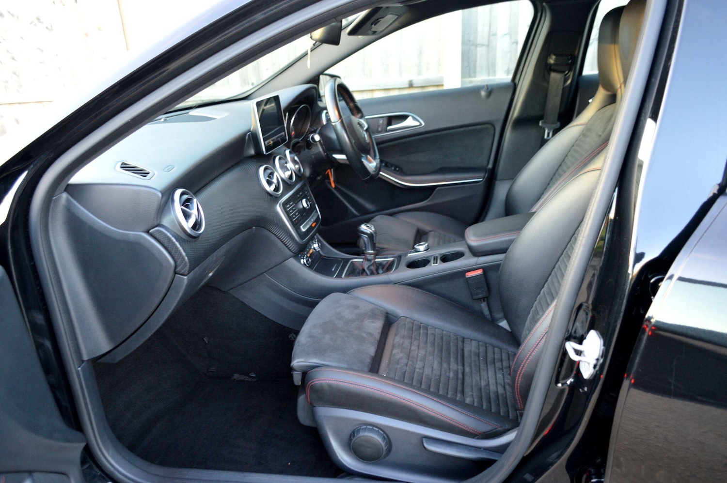 Used Mercedes-Benz A-Class 2017 for sale - 76658581: Photo 21