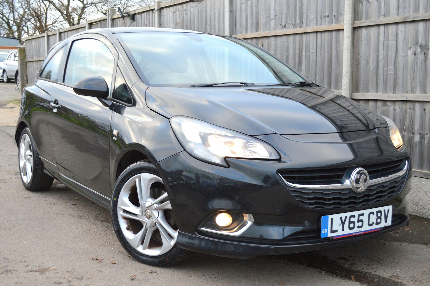 Used Vauxhall Corsa 2015 for sale - 76913905: Photo 1
