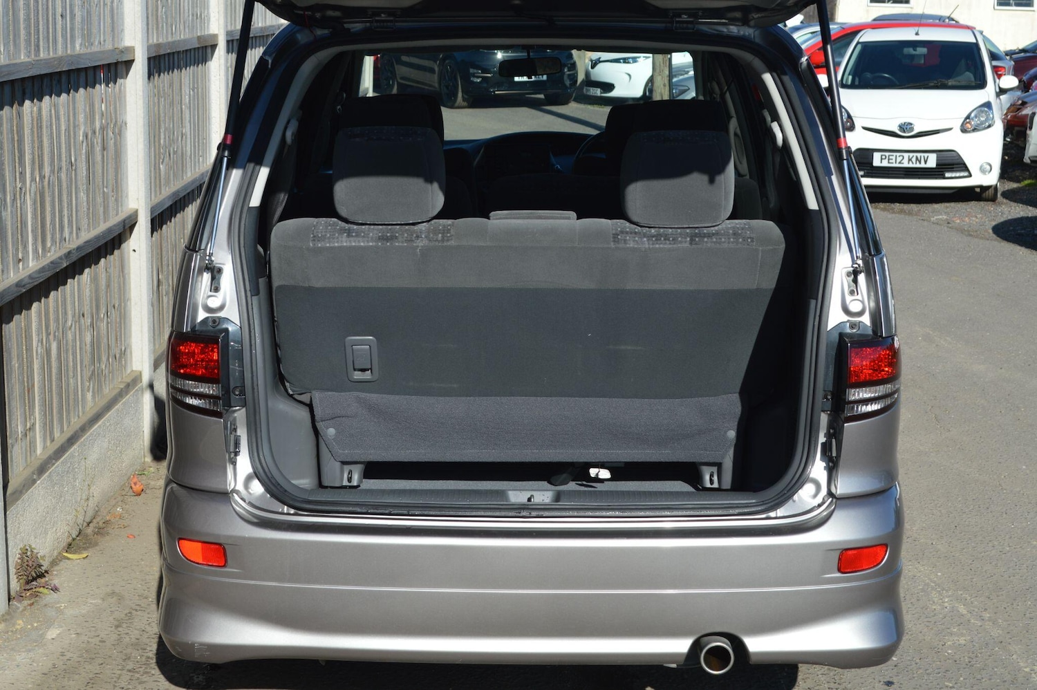 Used Toyota Estima for sale - 76200364: Photo 14