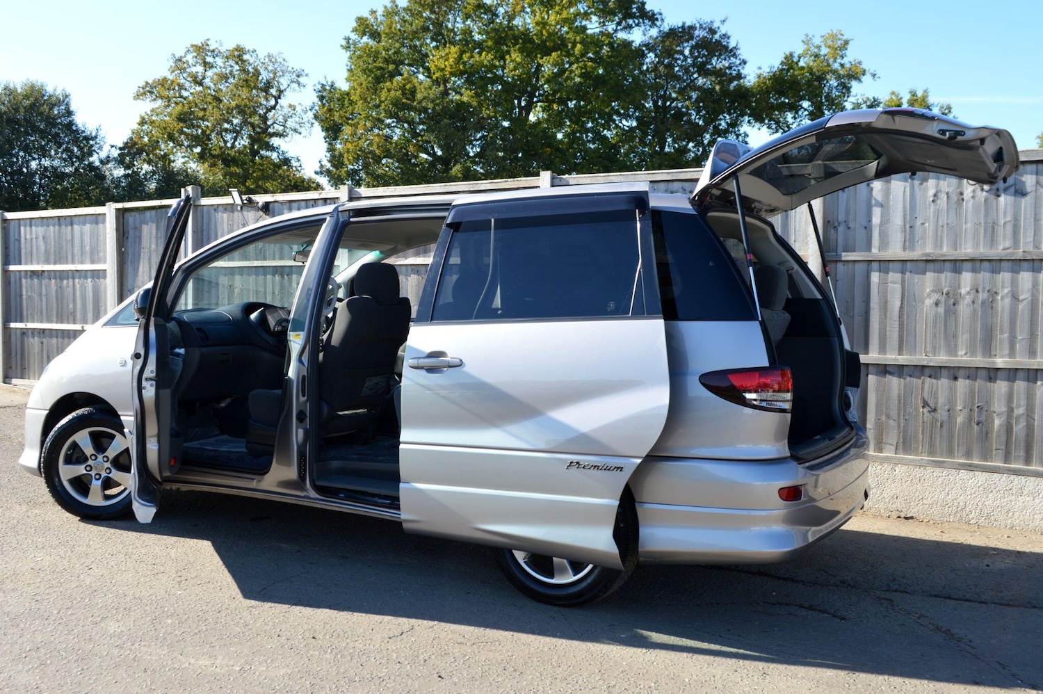 Used Toyota Estima for sale - 76200364: Photo 16