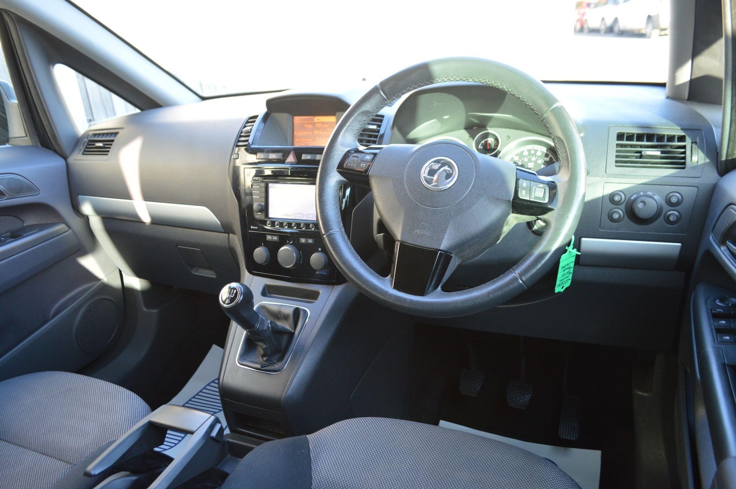 Used Vauxhall Zafira 2013 for sale - 77057645: Photo 2