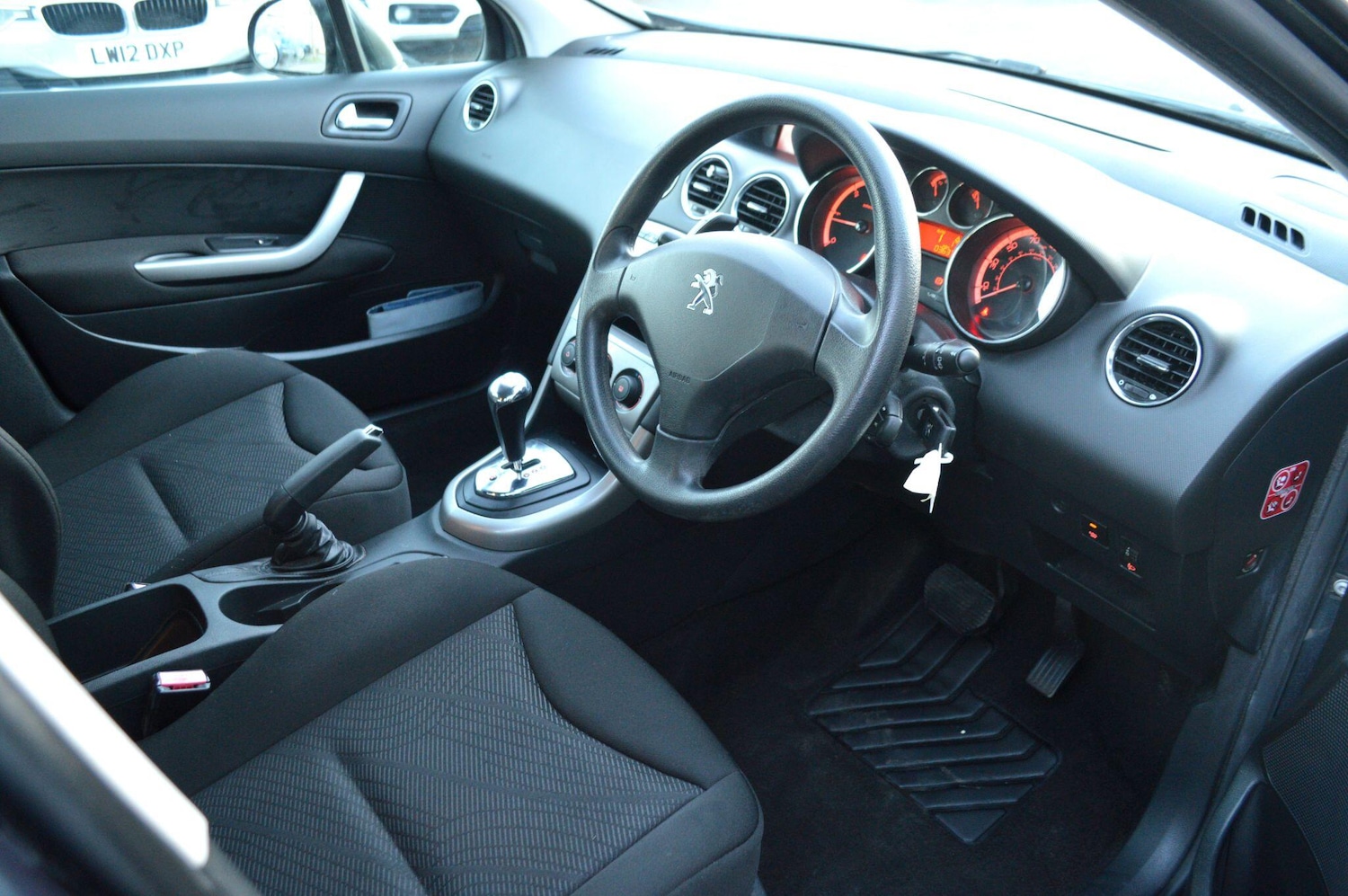 Used Peugeot 308 2012 for sale - 78047772: Photo 15