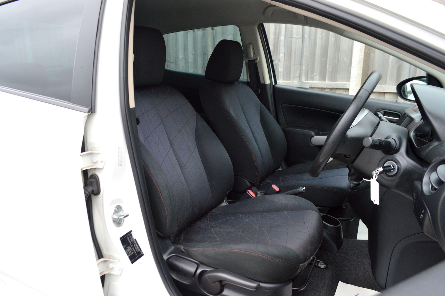 Used Mazda Mazda2 2013 for sale - 76952903: Photo 14