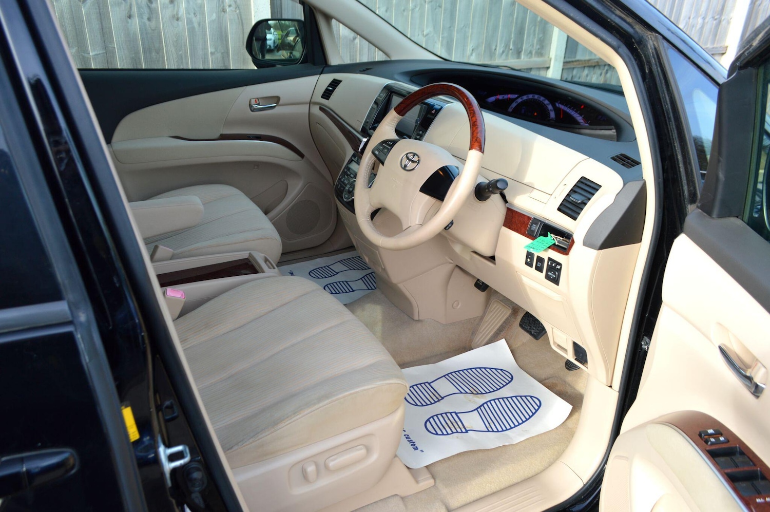 Used Toyota Estima 2026 for sale - 77387783: Photo 22