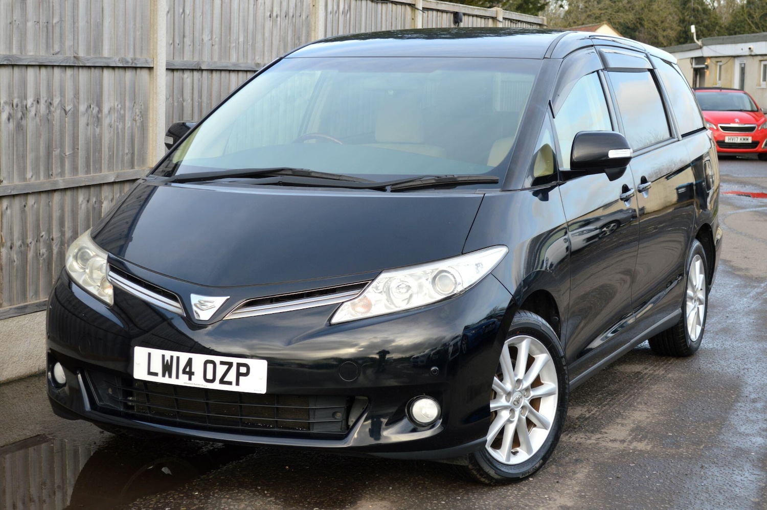 Used Toyota Estima 2026 for sale - 77387783: Photo 3