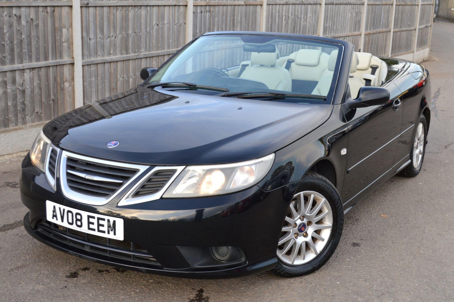 Used Saab 9-3 2008 for sale - 76499607: Photo 3