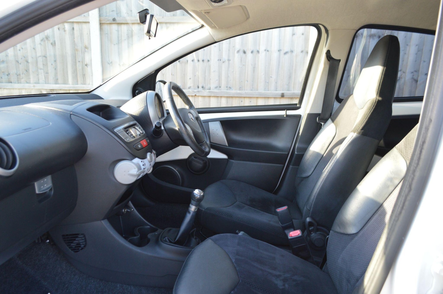 Used Toyota AYGO 2013 for sale - 76371475: Photo 16