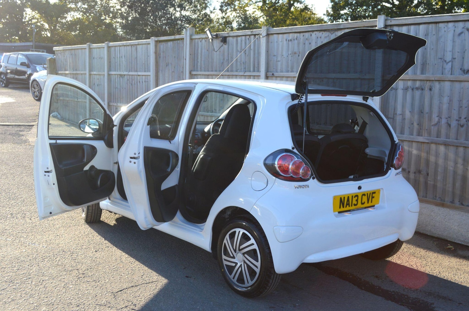 Used Toyota AYGO 2013 for sale - 76371475: Photo 17