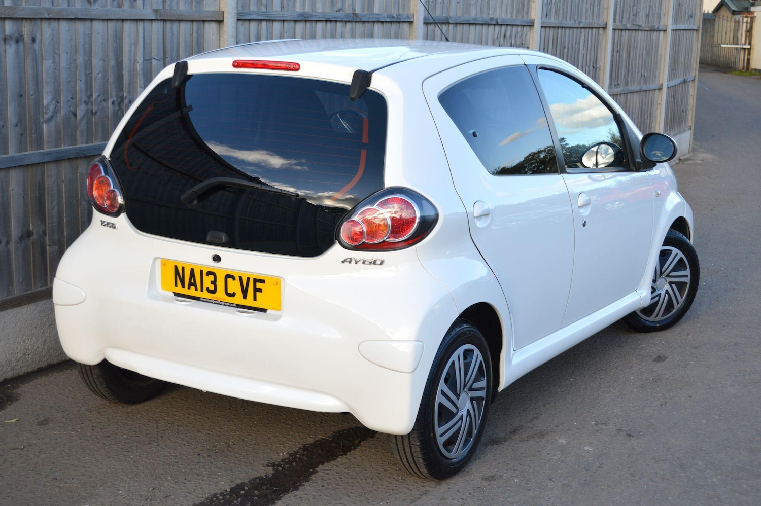 Used Toyota AYGO 2013 for sale - 76371475: Photo 18
