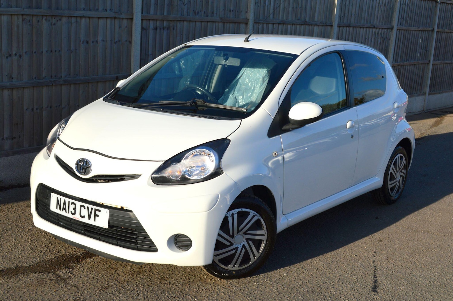 Used Toyota AYGO 2013 for sale - 76371475: Photo 19